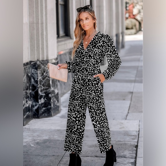 Cupshe Black Abstract Print Wide Leg Jumpsuit Womens XS NWT - Picture 2 of 4